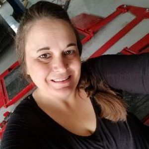 Meet your Posher, Angela